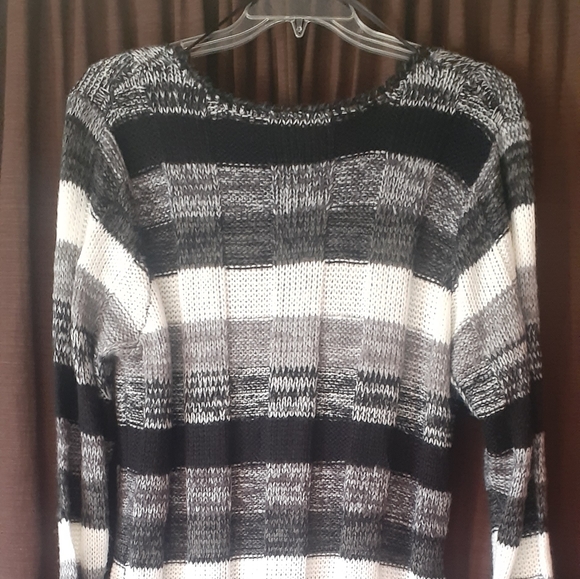 Bobbie Brooks - Picture 4 of 6